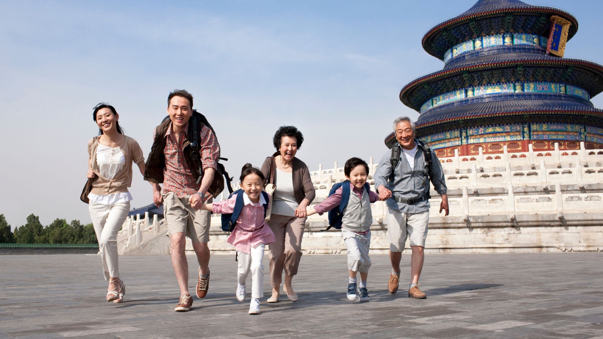 Sentimento em relação às viagens dos turistas chineses para 2025 – Dragon Trail